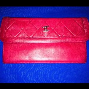 💋AUTHENTIC CHANEL WALLET💋